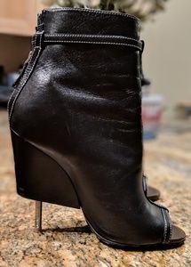 Givenchy screw booties